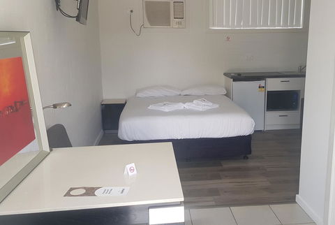 Appin Village Motel - Holiday Sunshine Coast 13