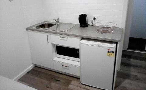 Appin Village Motel - Holiday Sunshine Coast 2