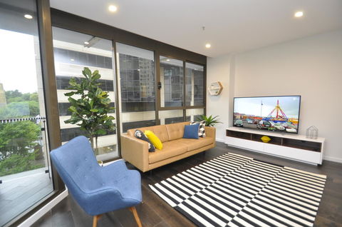Orange Stay Sydney CBD - Sunshine Coast Tourism 8
