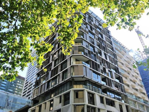 Orange Stay Sydney CBD - Sunshine Coast Tourism 0