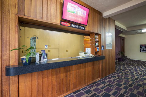 Boomerang Hotel - Sunshine Coast Tourism 9