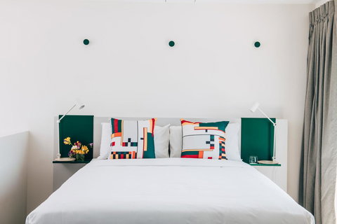 UKO Stanmore - Sunshine Coast Tourism 0