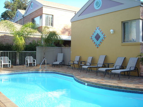 Beaches Apartments Merimbula - Sunshine Coast Tourism 5