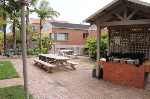 Beaches Apartments Merimbula - Sunshine Coast Tourism 11
