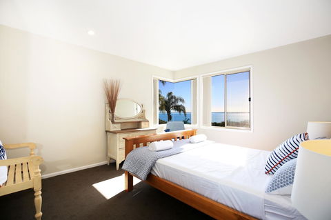 Seaglass - Stunning Views Of Jervis Bay - Sunshine Coast Tourism 11