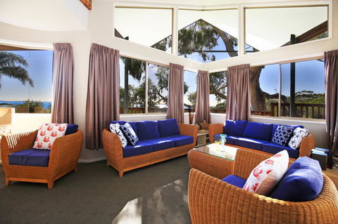 Seaglass - Stunning Views Of Jervis Bay - Sunshine Coast Tourism 3