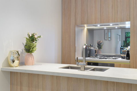 Luxury Home Hotel Next To Darling Harbour - Sunshine Coast Tourism 3