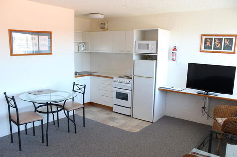 Narooma Palms Holiday Apartments - Holiday Sunshine Coast 2