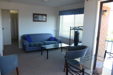 Narooma Palms Holiday Apartments - Holiday Sunshine Coast 3