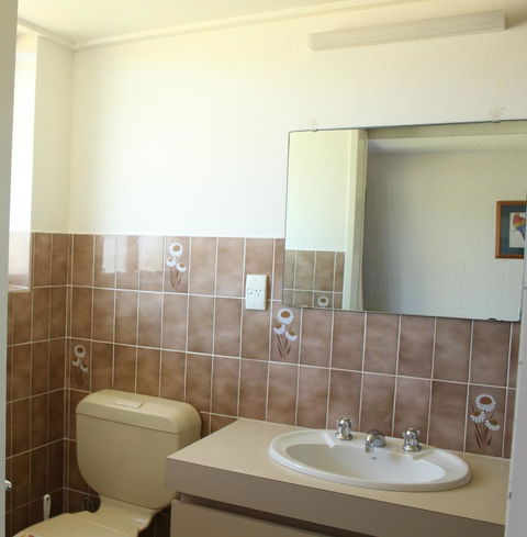Narooma Palms Holiday Apartments - Holiday Sunshine Coast 6