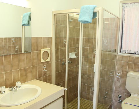 Narooma Palms Holiday Apartments - Holiday Sunshine Coast 7
