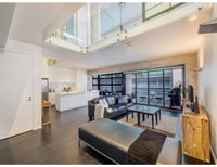 Urban Loft Close To Sydney Hot Spots