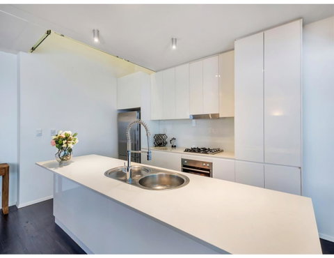 Urban Loft Close To Sydney Hot Spots - Sunshine Coast Tourism 2