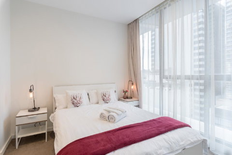 Sydney CBD Modern 2 Bedroom Apartment + Free Car Parking - Sunshine Coast Tourism 8
