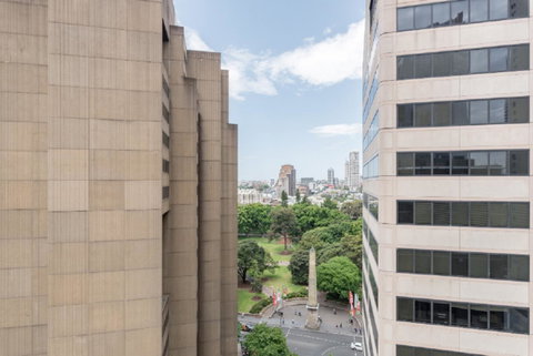 Sydney CBD Modern 2 Bedroom Apartment + Free Car Parking - Sunshine Coast Tourism 31