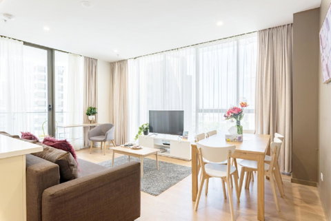 Sydney CBD Modern 2 Bedroom Apartment + Free Car Parking - Sunshine Coast Tourism 0