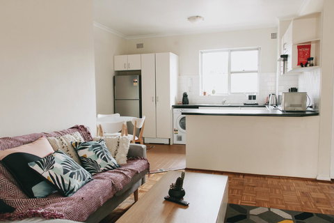 Lotus Stay Manly - Apartment 29B - Holiday Sunshine Coast 3