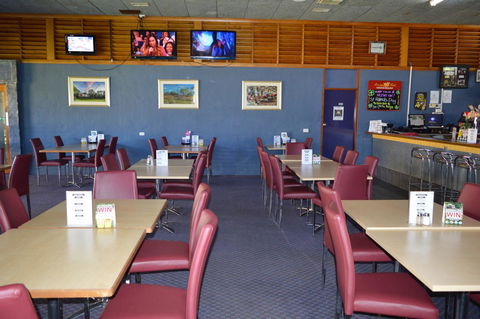 Brolga Hotel Motel - Coleambally - Sunshine Coast Tourism 15