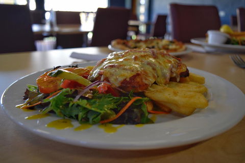 Brolga Hotel Motel - Coleambally - Sunshine Coast Tourism 25