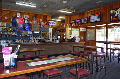 Brolga Hotel Motel - Coleambally - Sunshine Coast Tourism 11