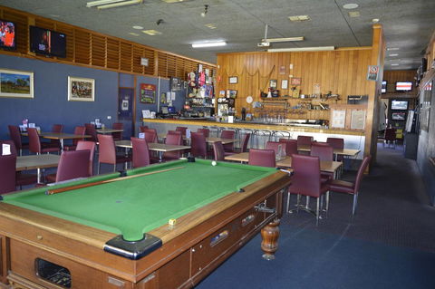 Brolga Hotel Motel - Coleambally - Sunshine Coast Tourism 17
