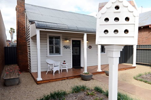 Thelma's Temora - Sunshine Coast Tourism 0