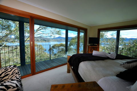 The Point - Exceptional - Sunshine Coast Tourism 0