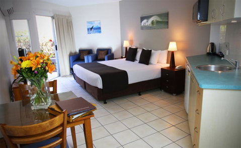 The Byron Beachcomber - Sunshine Coast Tourism 7