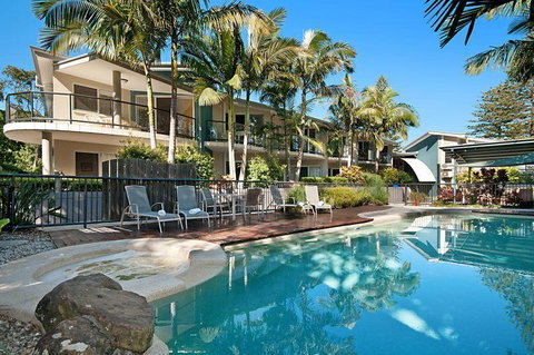 The Byron Beachcomber - Sunshine Coast Tourism 1