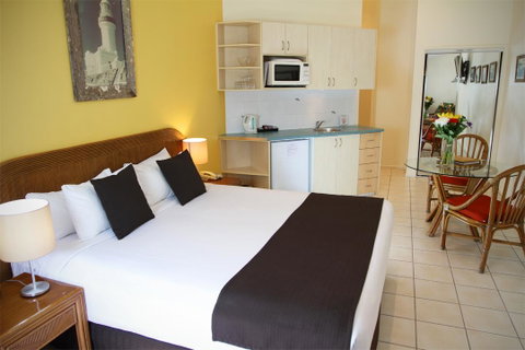 The Byron Beachcomber - Sunshine Coast Tourism 18
