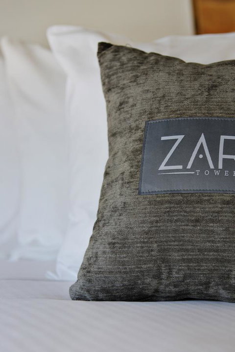 Zara Tower â€“ Luxury Suites And Apartments - Sunshine Coast Tourism 13