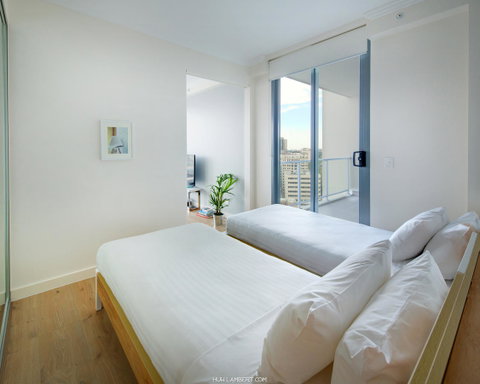Zara Tower â€“ Luxury Suites And Apartments - Sunshine Coast Tourism 14