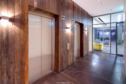 Zara Tower â€“ Luxury Suites And Apartments - Sunshine Coast Tourism 18