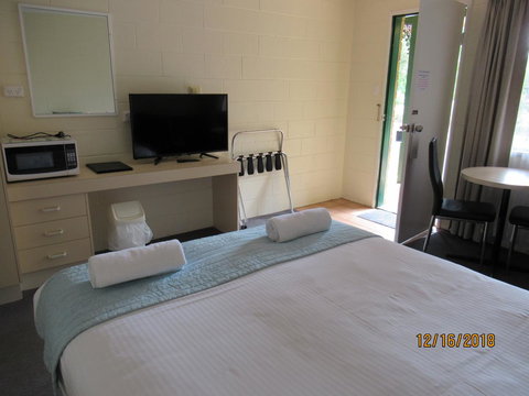 Moruya Motel - Sunshine Coast Tourism 1