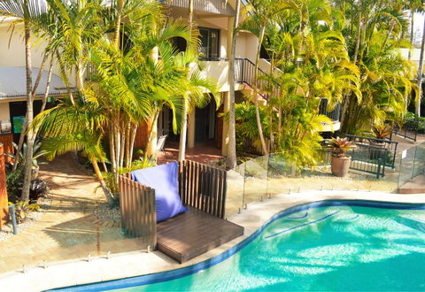 Outrigger Bay - Sunshine Coast Tourism 12