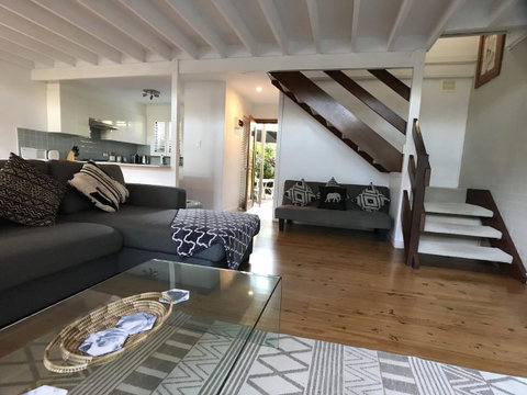 Treetops Everglades Villa - Sunshine Coast Tourism 2