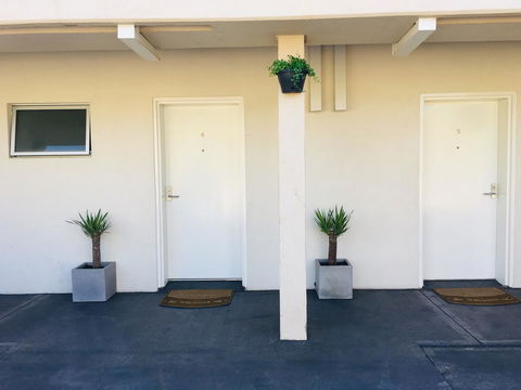 Carlton Suites - Sunshine Coast Tourism 27