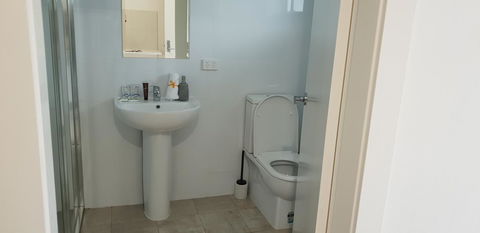 Carlton Suites - Sunshine Coast Tourism 19