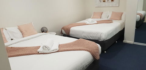 Carlton Suites - Sunshine Coast Tourism 12
