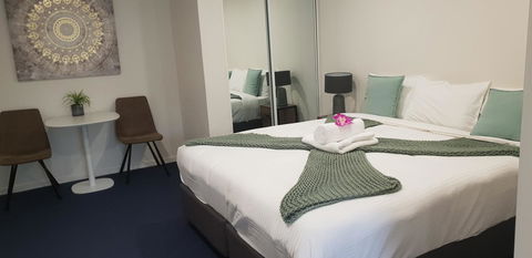 Carlton Suites - Sunshine Coast Tourism 17