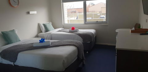Carlton Suites - Sunshine Coast Tourism 8