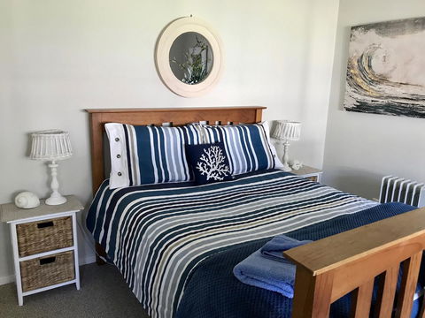 Lakeview Cottage - Sunshine Coast Tourism 4