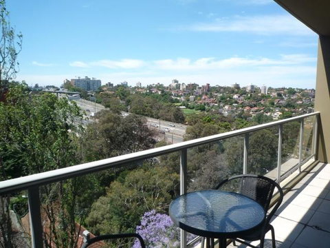 Wyndel Apartments North Sydney - Harbour Watch - Holiday Sunshine Coast 3