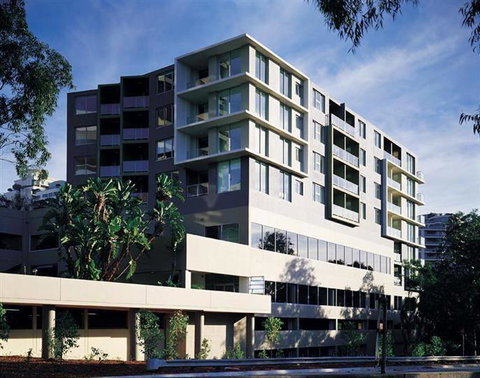 Wyndel Apartments North Sydney - Harbour Watch - Holiday Sunshine Coast 13