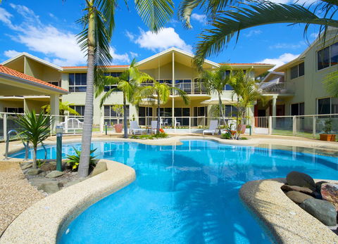 Marty's @ Little Beach - Holiday Sunshine Coast 31