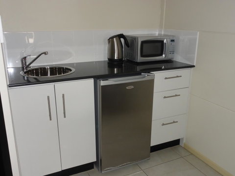 Balranald Club Motel - Sunshine Coast Tourism 10