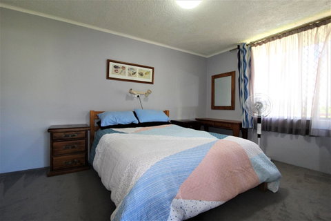 Beachfront 3, 25 Willow Street - Sunshine Coast Tourism 9