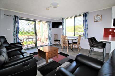 Beachfront 3, 25 Willow Street - Sunshine Coast Tourism 2