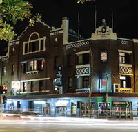 Clover Backpackers - Sunshine Coast Tourism