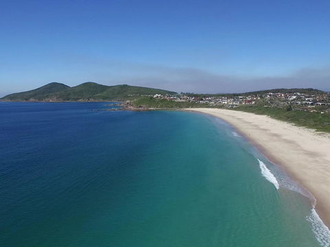2 Cliff Road - Holiday Sunshine Coast 1
